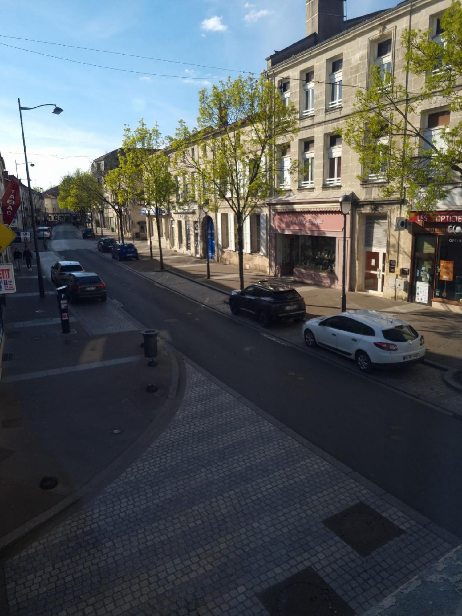 Ferienwohnung Moulins F3 Hyper Centre De Saint Dizier Exterior foto